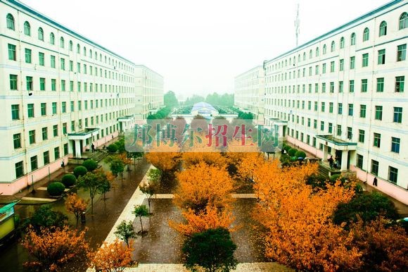 陜西國(guó)際商貿(mào)學(xué)院招生辦聯(lián)系電話(huà)