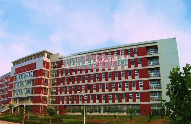 山西金融職業(yè)學(xué)院招生辦聯(lián)系電話(huà)