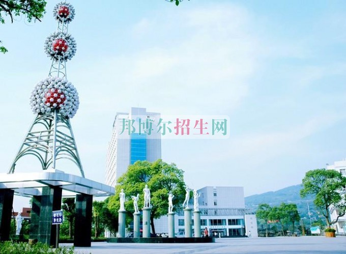 重慶科創(chuàng)職業(yè)學院招生辦聯(lián)系電話