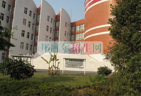 保山中醫(yī)藥高等?？茖W(xué)校