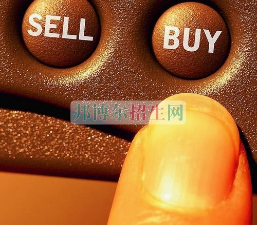 女生學(xué)計算機(jī)應(yīng)用技術(shù)
