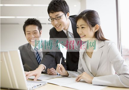 初中畢業(yè)學人力資源管理的學校