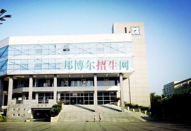 成都應用電子技術(shù)學校好不好