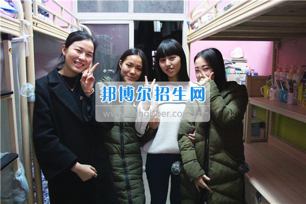 成都希望幼師學(xué)校是責(zé)任？更是一種愛！