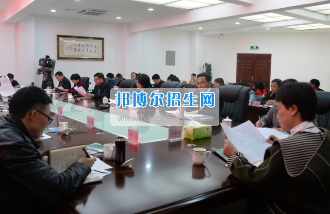 市委常委、宣傳部長潘梅到川南幼兒師范高等?？茖W(xué)校調(diào)研思想政治工作