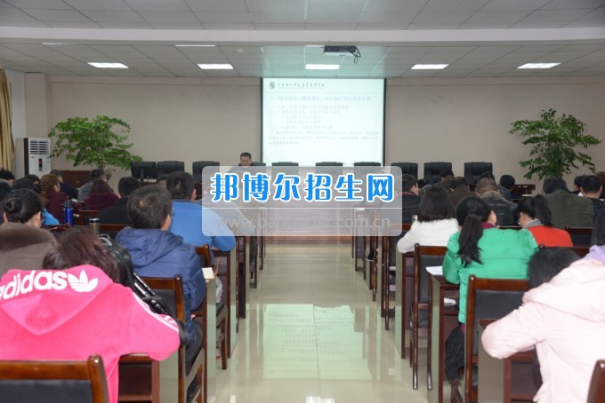 川南幼兒師范高等專科學校組織開展“安全與突發(fā)應急管理能力”專題培訓