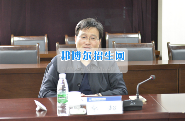 卓超院長蒞臨重慶航天職業(yè)技術學院調研