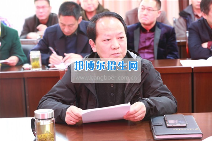 川北幼兒師范高等?？茖W(xué)校召開2016年度領(lǐng)導(dǎo)班子暨干部述職測評會