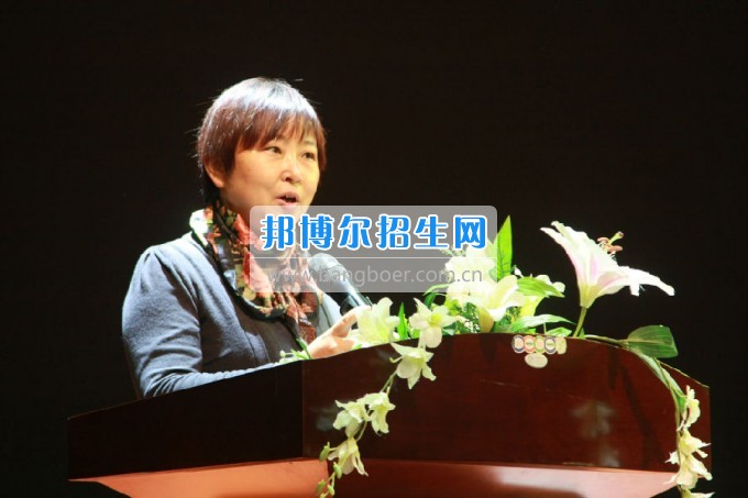 貴陽(yáng)幼兒師范學(xué)校校本培訓(xùn)拉開(kāi)新學(xué)期序幕，2017擼起袖子加油干！