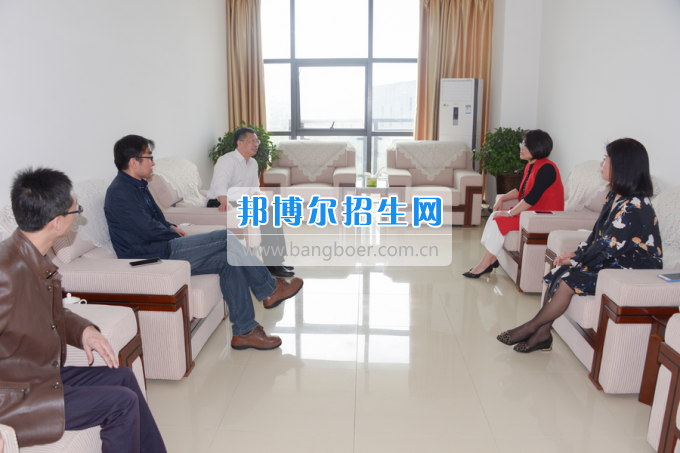 2017年西南科技大學(xué)黨委副書(shū)記張強(qiáng)一行到川南幼兒師范高等?？茖W(xué)?？疾? width=