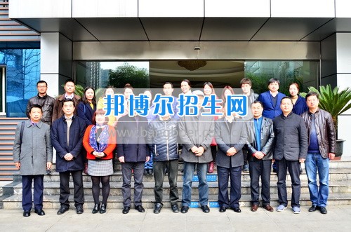 成都電子商務(wù)職教集團一屆二次常務(wù)理事會在成都航空職業(yè)技術(shù)學院順利召開