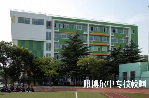 上海市材料工程學校教學條件