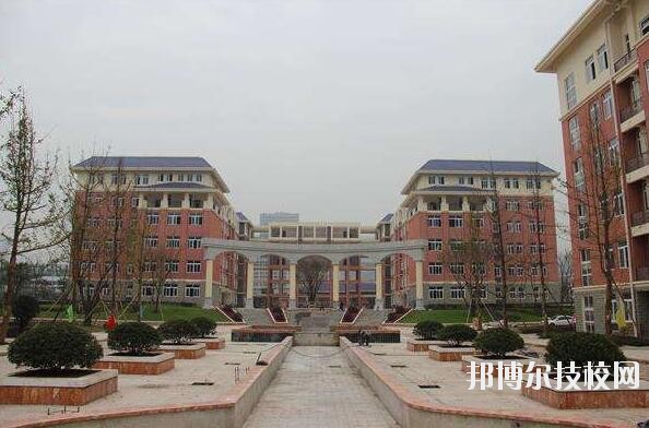 重慶教育管理學校怎么樣、好不好