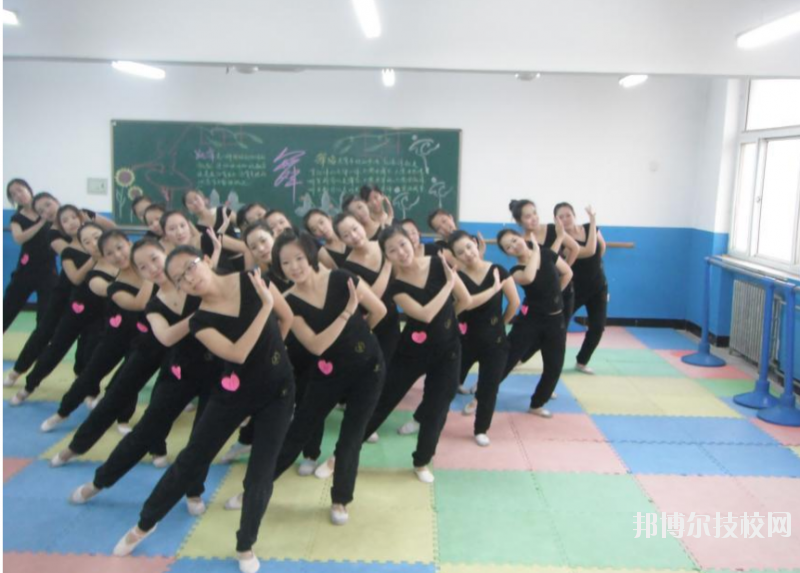 長(zhǎng)順中等職業(yè)學(xué)校2020年學(xué)費(fèi)、收費(fèi)多少
