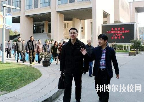杭州技師學(xué)院2020年報名條件、招生要求、招生對象