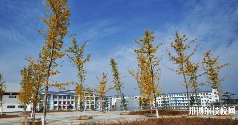 銅仁交通學校2020年學費、收費多少