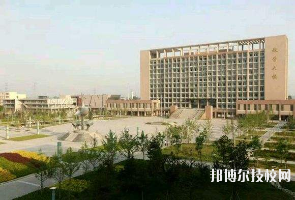咸陽理工職業(yè)專修學(xué)院2020年報名條件、招生要求、招生對象