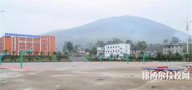 正安中等職業(yè)學(xué)校2020年報(bào)名條件、招生要求、招生對(duì)象