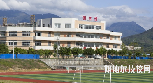 南寧海豐職業(yè)技術(shù)學(xué)校2020年報(bào)名條件、招生要求、招生對象 