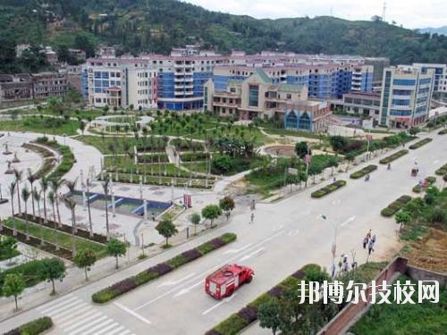 望謨中等職業(yè)學(xué)校2020年報(bào)名條件、招生要求、招生對(duì)象