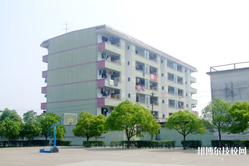 鷹潭應(yīng)用工程學校2020年招生簡章 