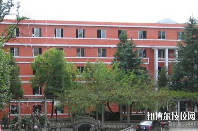 畢節(jié)財貿學校地址在哪里