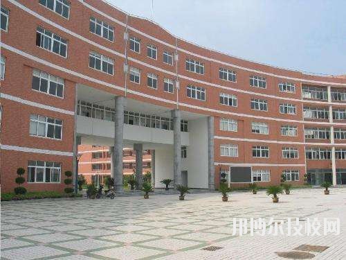 贛州第一職業(yè)技術(shù)學(xué)校2020年報(bào)名條件、招生要求、招生對象