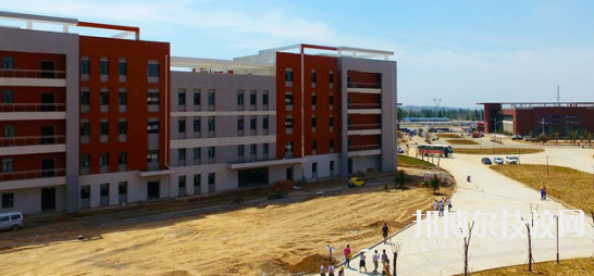 甘肅建筑材料工業(yè)學(xué)校2020年報名條件、招生要求、招生對象