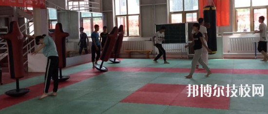 酒泉體育運(yùn)動(dòng)學(xué)校2020年學(xué)費(fèi)、收費(fèi)多少