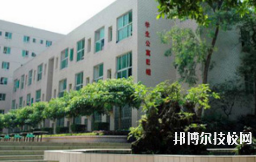 重慶機(jī)械技師學(xué)院2020年報(bào)名條件、招生要求、招生對(duì)象