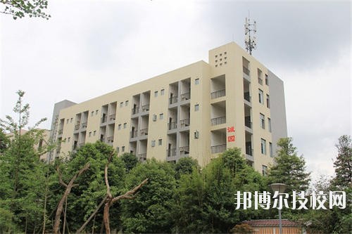 天府成人中等專業(yè)學(xué)校2020年報(bào)名條件、招生要求、招生對(duì)象