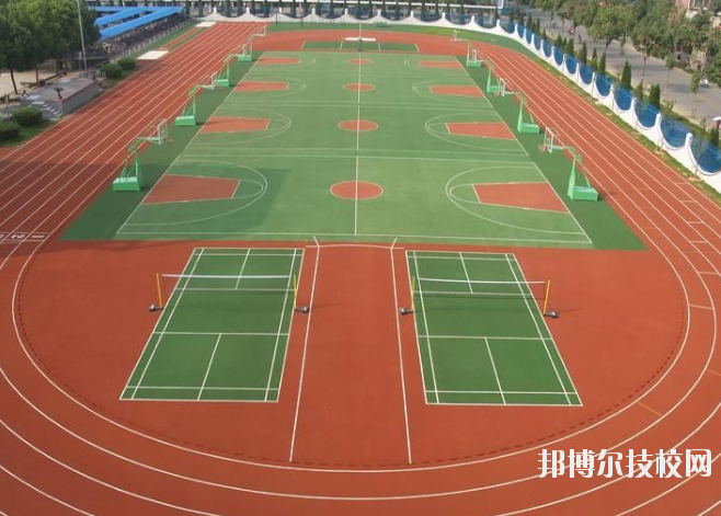重慶商務(wù)學(xué)校怎么樣、好不好