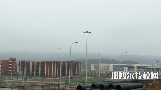 畢節(jié)七星關(guān)中等職業(yè)學(xué)校2020年招生辦聯(lián)系電話(huà)