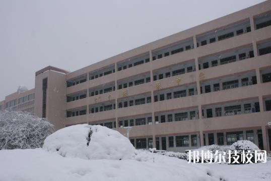 海鹽縣商貿(mào)學校2020年招生辦聯(lián)系電話