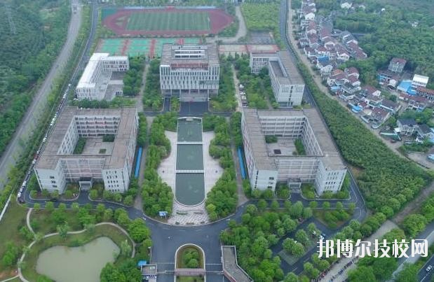 長興技師學(xué)院2020年報(bào)名條件、招生要求、招生對象