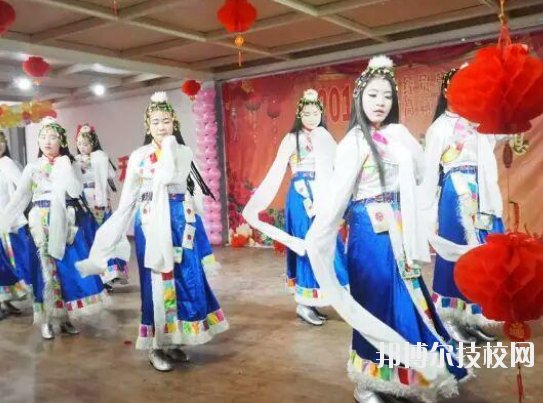 安康高新中等職業(yè)學(xué)校2020年報名條件、招生要求、招生對象 