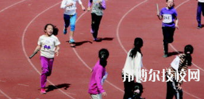 嘉峪關(guān)體育運動學(xué)校2020年學(xué)費、收費多少