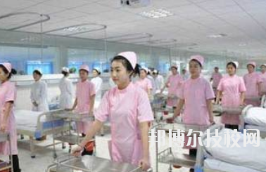 重慶藥劑學(xué)校2020年招生辦聯(lián)系電話(huà)