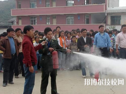 安龍職業(yè)技術學校怎么樣、好不好