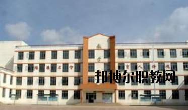臨潭職業(yè)技術(shù)中學(xué)2020年報名條件、招生要求、招生對象