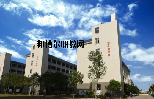 化州職業(yè)技術(shù)學(xué)校2020年報(bào)名條件、招生要求、招生對(duì)象