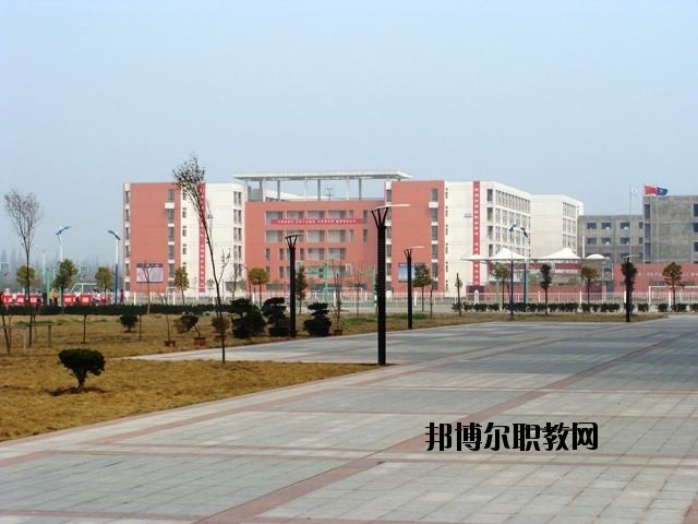 崇仁職業(yè)教育中心2020年報名條件、招生要求、招生對象 