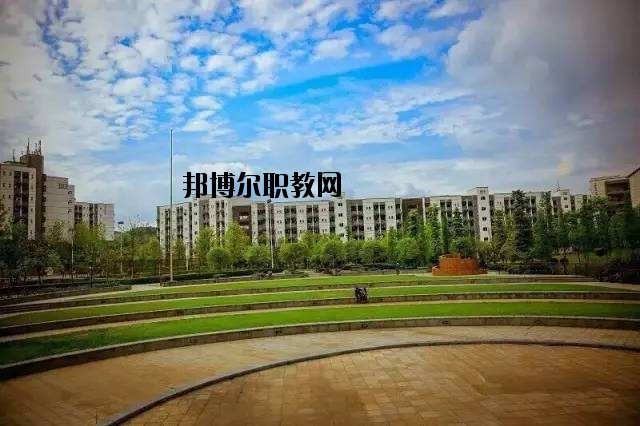 隨州曾都電子工業(yè)學(xué)校2020年報(bào)名條件、招生要求、招生對(duì)象