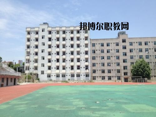 貴州省電子工業(yè)學(xué)校2020年報名條件、招生要求、招生對象