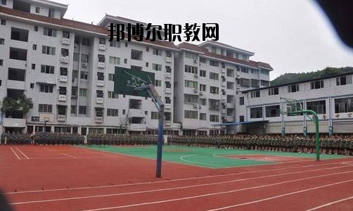 南充中等專業(yè)學(xué)校2020年報(bào)名條件、招生要求、招生對(duì)象