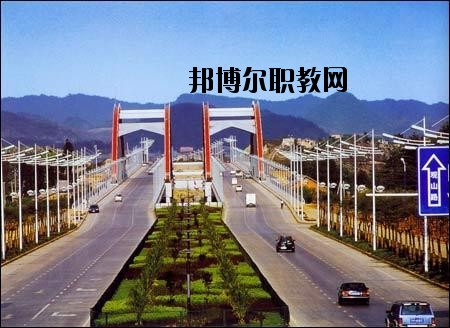 貴州省城鄉(xiāng)建設(shè)學(xué)校怎么樣、好不好