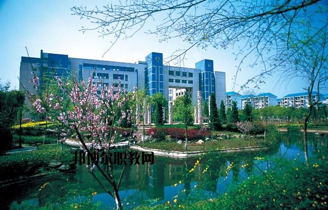 通山職教中心2020年報(bào)名條件、招生要求、招生對(duì)象