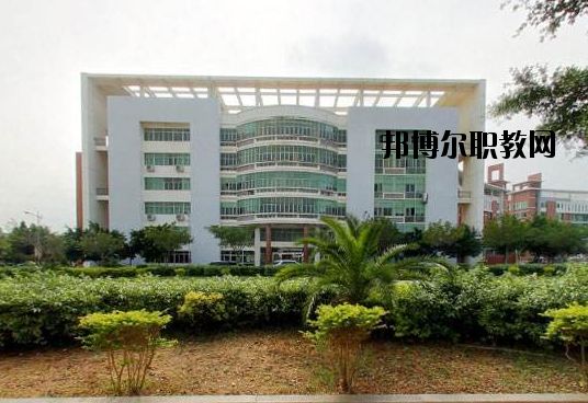 余姚姚江旅游學(xué)校怎么樣，好不好