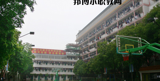 廣西商貿(mào)高級技工學(xué)校2020年報(bào)名條件、招生要求、招生對象