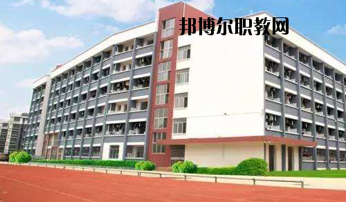 廣西商業(yè)技師學(xué)院2020年報(bào)名條件、招生要求、招生對(duì)象